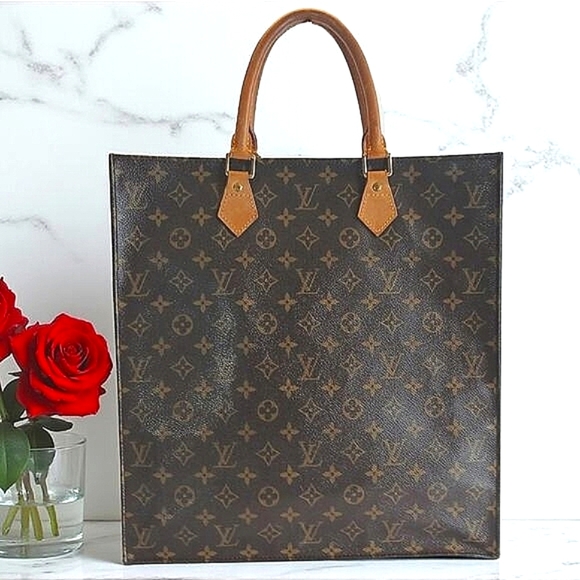 LOUIS VUITTON Authentic Monogram Sac Plat Bag - Picture 1 of 16